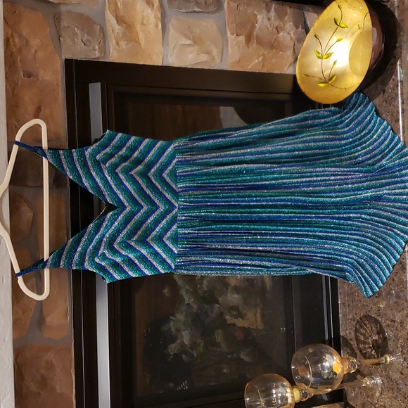 Nwt DRESS THE POPULATION Women's Haley Sleeveless Plunging Fit & Flare Pleated - Picture 7 of 13